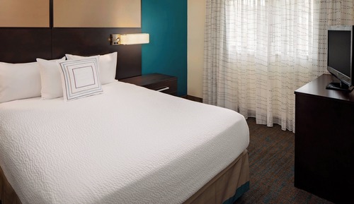 Estudio, 1 cama de matrimonio grande con sofá cama