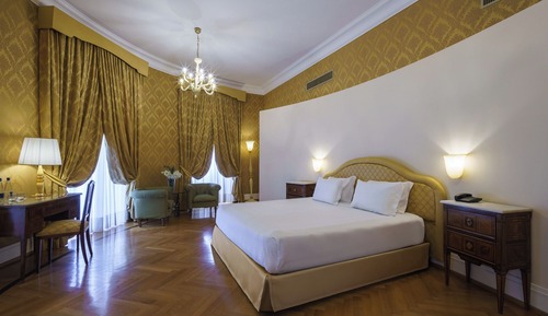 Suite ejecutiva, vistas al mar (3 Pax)