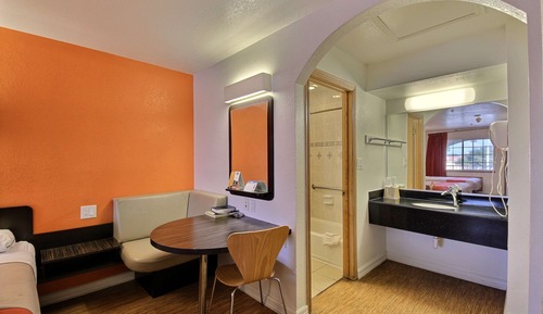 Habitación estándar, 2 camas de matrimonio, fumadores
