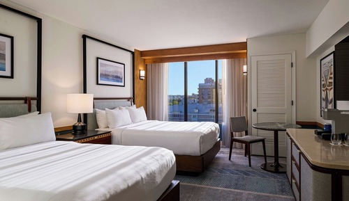 Habitación estándar, 2 camas de matrimonio, vistas a la ciudad