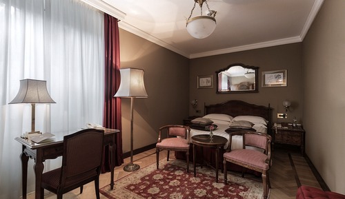 Habitación clásica con 1 cama doble o 2 individuales