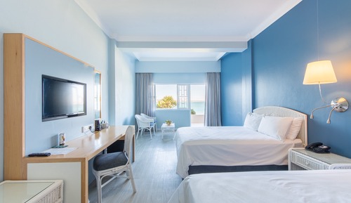 Habitación cuádruple Deluxe, vistas al mar