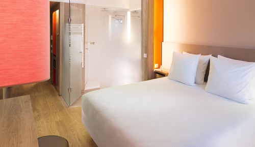 Habitación estándar con 1 cama doble o 2 individuales