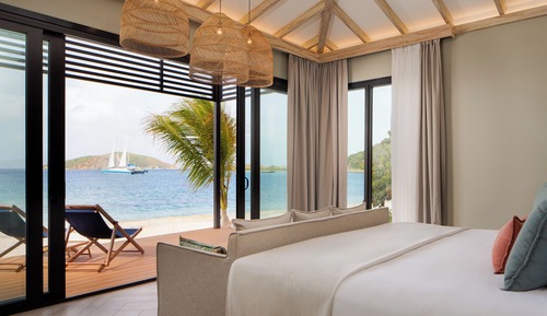 Beach Front Room with Outdoor Hot Tub