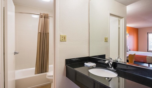 Habitación estándar, 2 camas de matrimonio, accesible para personas con discapacidad, no fumadores