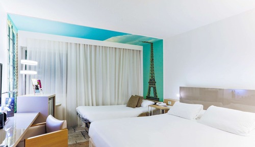 Habitación clásica doble, 1 cama doble con sofá cama