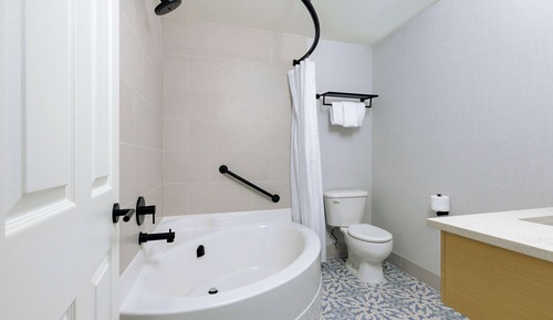 Habitación, 2 camas de matrimonio, no fumadores, vistas al patio (Ground Level)