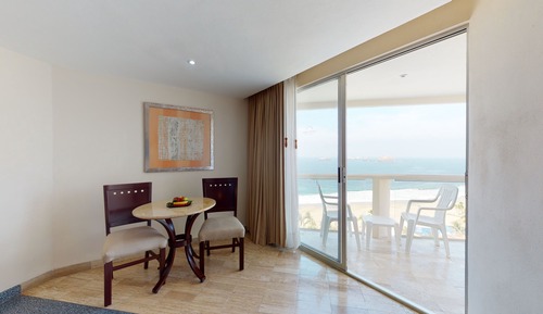 Royal Ocean Front King