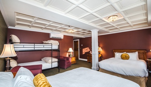 Habitación familiar, varias camas