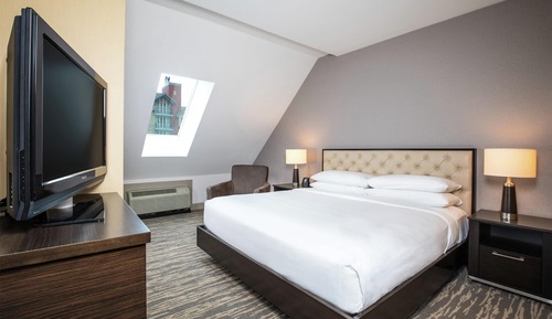 Suite, 1 cama de matrimonio grande con sofá cama