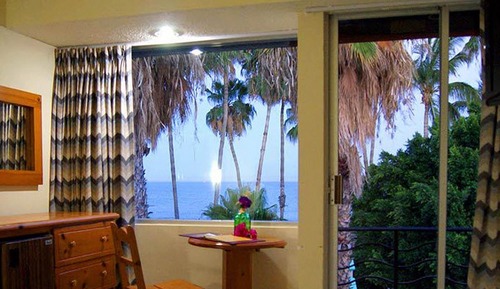 Habitación estándar, 1 cama de matrimonio grande, vistas parciales al mar