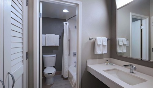 Habitación, 2 camas dobles (Mobility Accessible, Tub)