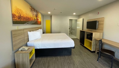 Habitación, 1 cama de matrimonio grande, no fumadores (Mobility,Roll-In Shower)