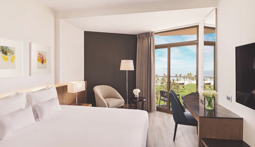 Deluxe Sea View Splash Park, Beach Access & Free Shuttle to Shopping Malls