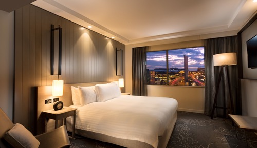 Habitación Club, acceso al Business Lounge, vistas al puerto