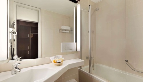 Habitación superior, 1 cama de matrimonio grande con sofá cama, no fumadores