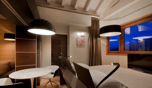 Suite (Emotional SPA Tower)