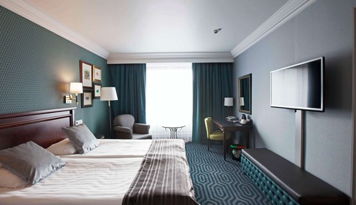 Habitación superior, 1 cama de matrimonio grande con sofá cama