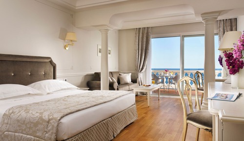 Suite junior, terraza, vistas al mar (Luxury)