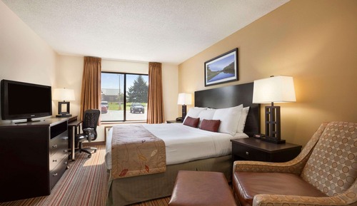 Suite, 1 habitación, no fumadores (1 King Bed and 2 Queen Beds)
