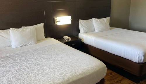 Habitación estándar, 2 camas de matrimonio, fumadores