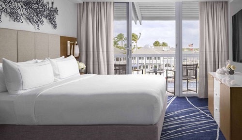 Habitación, 1 cama de matrimonio grande, balcón (Intracoastal View)