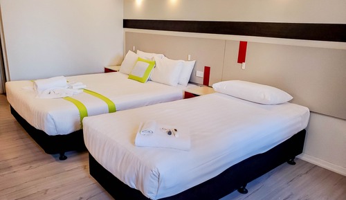Habitación con 2 camas individuales