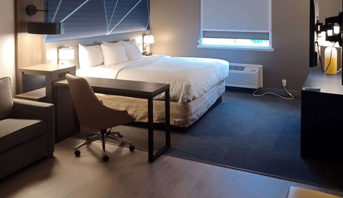 Suite, 1 cama de matrimonio grande con sofá cama, no fumadores, bañera de hidromasaje