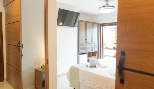 Suite superior, vistas a la piscina (Quartos conjugados)