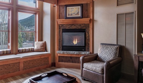 Habitación Deluxe, 1 cama de matrimonio grande, chimenea (Premium King Fireplace with Sofa Slee)