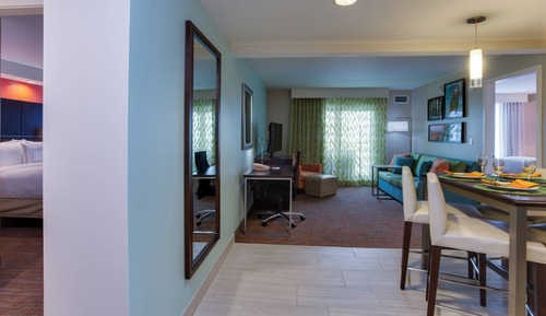 Suite, 2 habitaciones, no fumadores, vistas parciales al mar (Balcony)