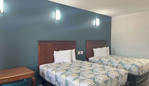 Habitación Deluxe, 2 camas de matrimonio, fumadores, frigorífico y microondas