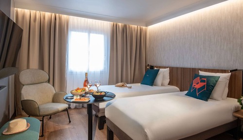Habitación superior, 2 camas individuales (2 Single Beds)