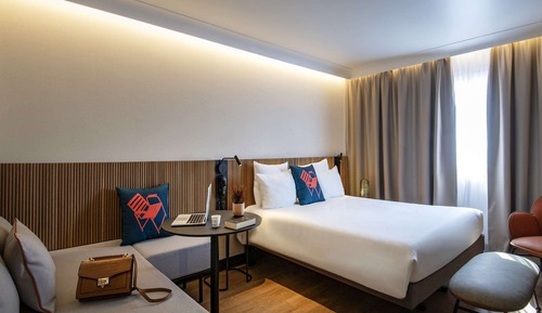 Habitación superior, 1 cama doble (1 Double Bed)