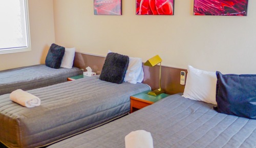 Suite familiar, 2 habitaciones (2 singles/ No lounge)