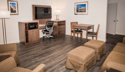 Suite, 1 cama de matrimonio, no fumadores, frigorífico y microondas