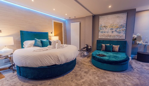 Suite (The Orchid)