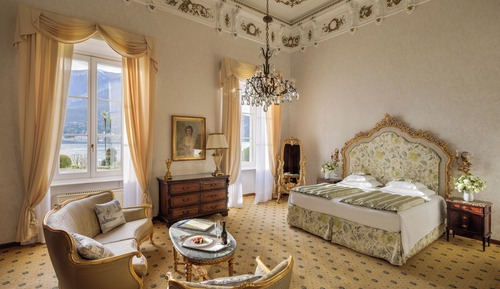 Suite, vistas al lago (Oro)