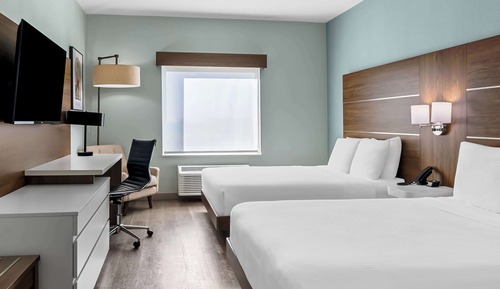 Habitación estándar, 2 camas de matrimonio, accesible para personas con discapacidad, bañera