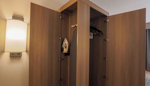 Habitación estándar, 1 cama de matrimonio grande, accesible para personas con discapacidad (Shwr)