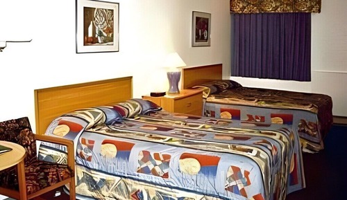 Habitación familiar, 2 camas de matrimonio, fumadores