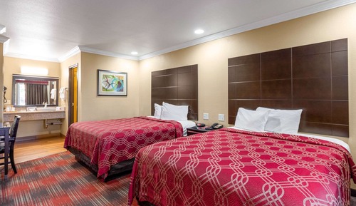 Habitación estándar, 2 camas de matrimonio, no fumadores