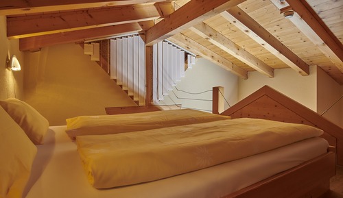 Estudio estándar, balcón (with Gallery, Chalet)