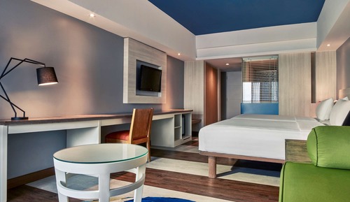 Habitación Deluxe, varias camas, balcón, vistas al mar (Grand)