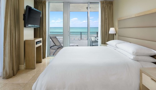 Suite, 1 cama de matrimonio grande con sofá cama, frente al mar