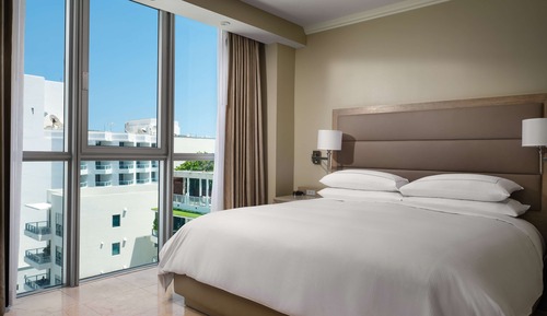 Suite City, 1 cama de matrimonio grande con sofá cama, vistas al patio