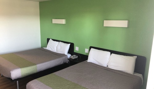 Habitación estándar, 2 camas de matrimonio, accesible para personas con discapacidad, no fumadores