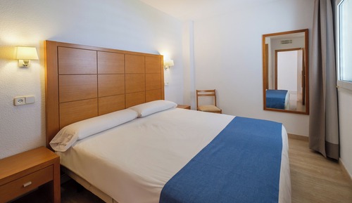 Suite, vistas a la piscina
