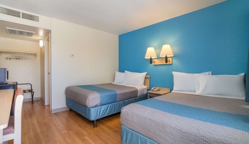 Habitación estándar, 2 camas dobles, no fumadores