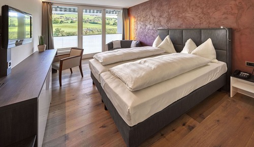 Classic Hillside Double Room